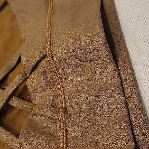 SOLD Lululemon Bronze Brown Metallic Energy Sports Bra 4 Long Line - Picture 3 of 5